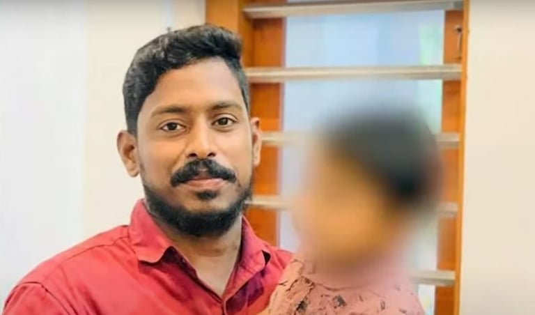 അര്‍ജുന്റെ കുടുംബത്തിന് സഹായധനം പ്രഖ്യാപിച്ച് കര്‍ണാടക സര്‍ക്കാര്‍, മൃതദേഹം ബന്ധുക്കള്‍ക്ക് കൈമാറി, പുറപ്പെട്ടു