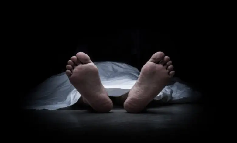 സിപിഎം നേതാവ് പാർട്ടി ഓഫീസിൽ തൂങ്ങിമരിച്ച നിലയിൽ….