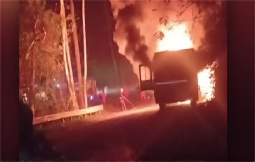 ശബരിമല പാതയില്‍ കെഎസ്ആർടിസി ബസിന് തീപിടിച്ചു