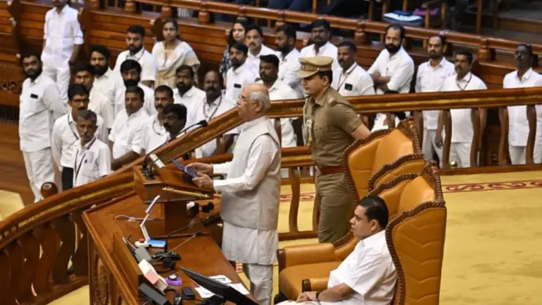 നയപ്രഖ്യാപന പ്രസംഗ വിവാദം; ദൃശ്യങ്ങൾ ആവശ്യപ്പെട്ട് ഗവർണർ