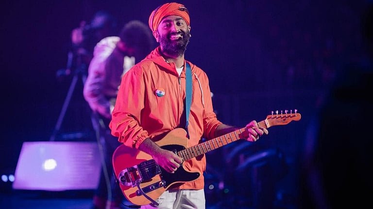 ആരാധകരെ ഞെട്ടിച്ച് അര്‍ജിത് സിങ്, ഇനി സിനിമയിൽ പാടില്ല!